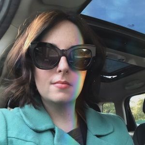 Meet your Posher, Emily